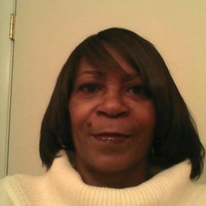 Meet your Posher, Debora